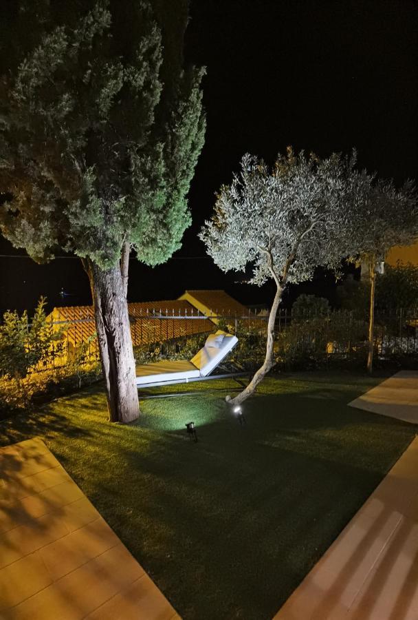 Villa Gloria ツァヴタット エクステリア 写真